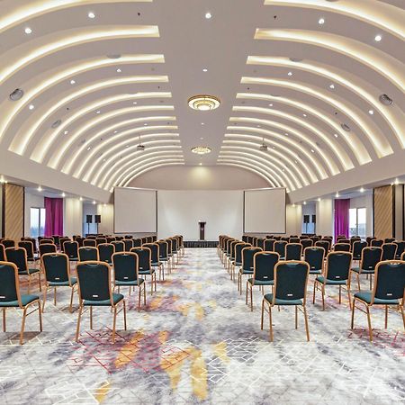Mercure Pontianak City Center Eksteriør bilde