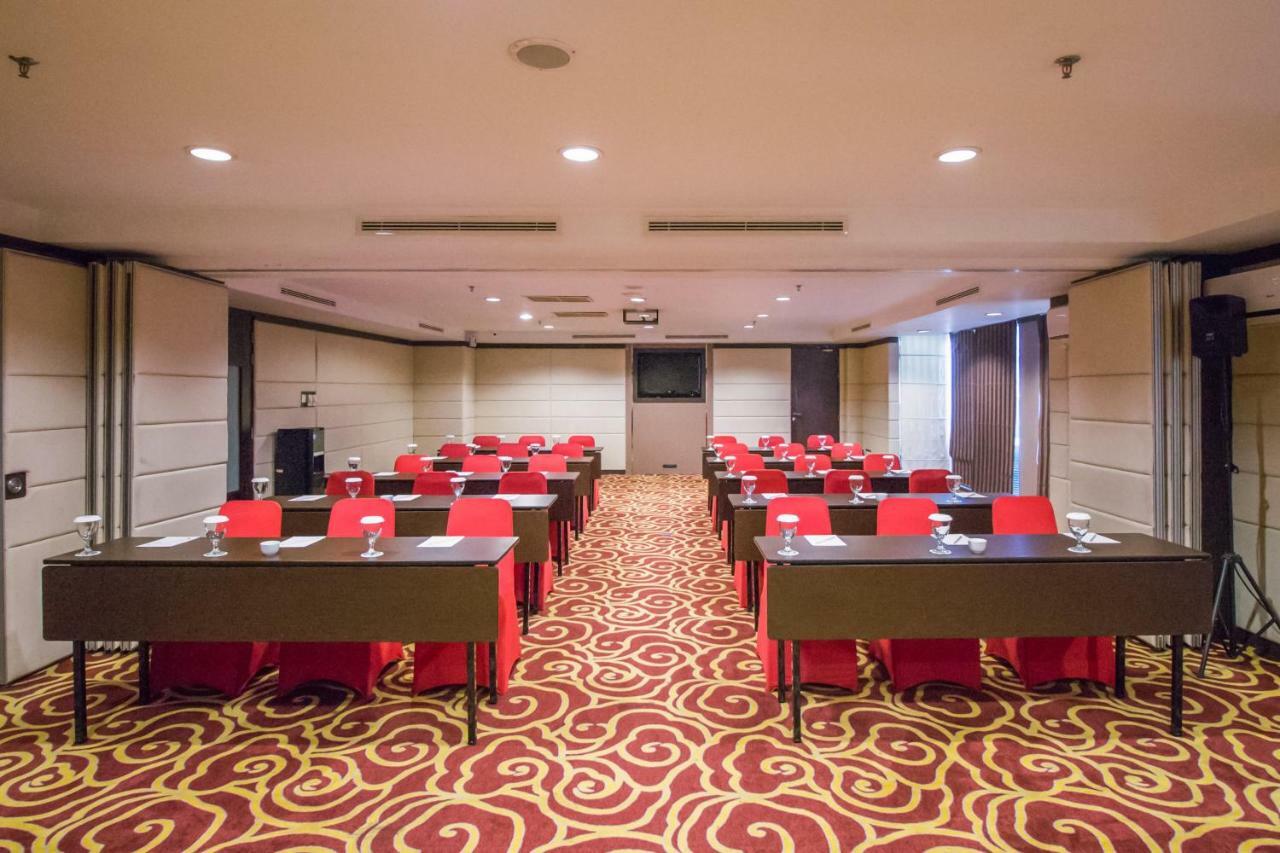 Mercure Pontianak City Center Eksteriør bilde